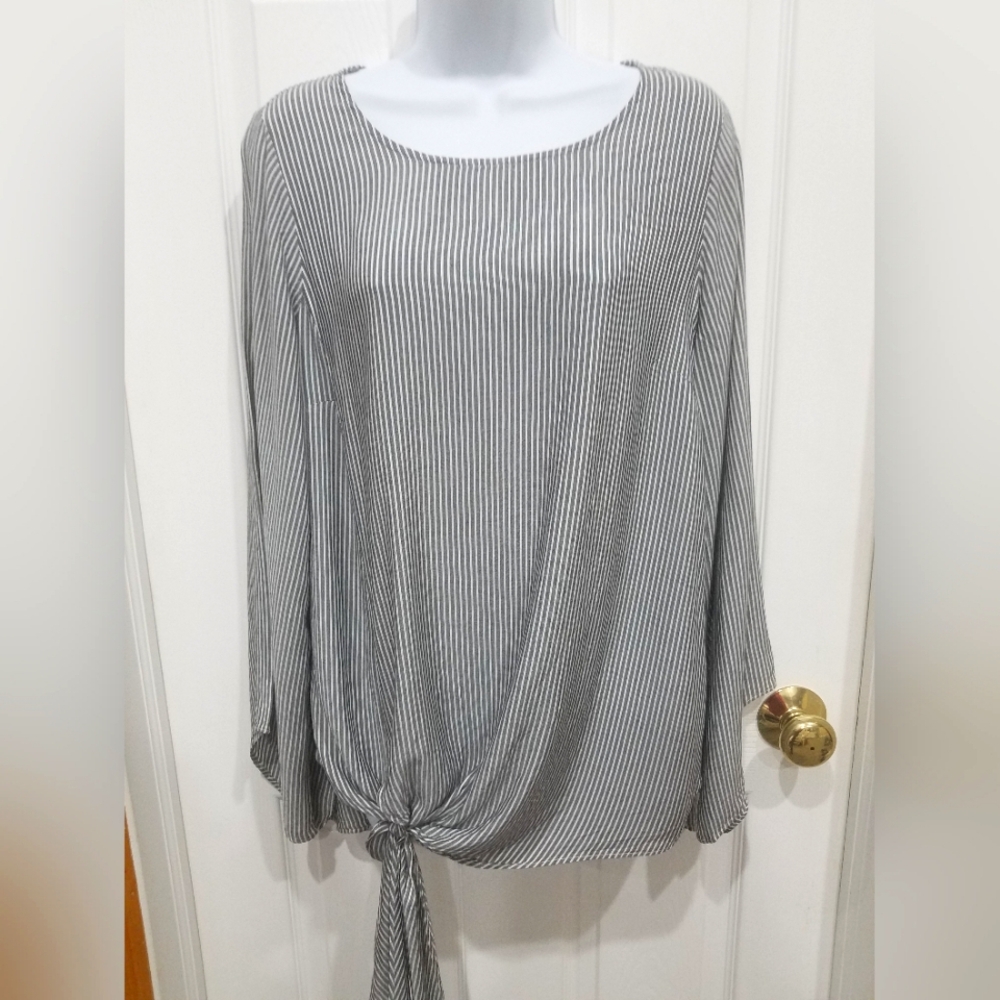 Apt. 9 tunic